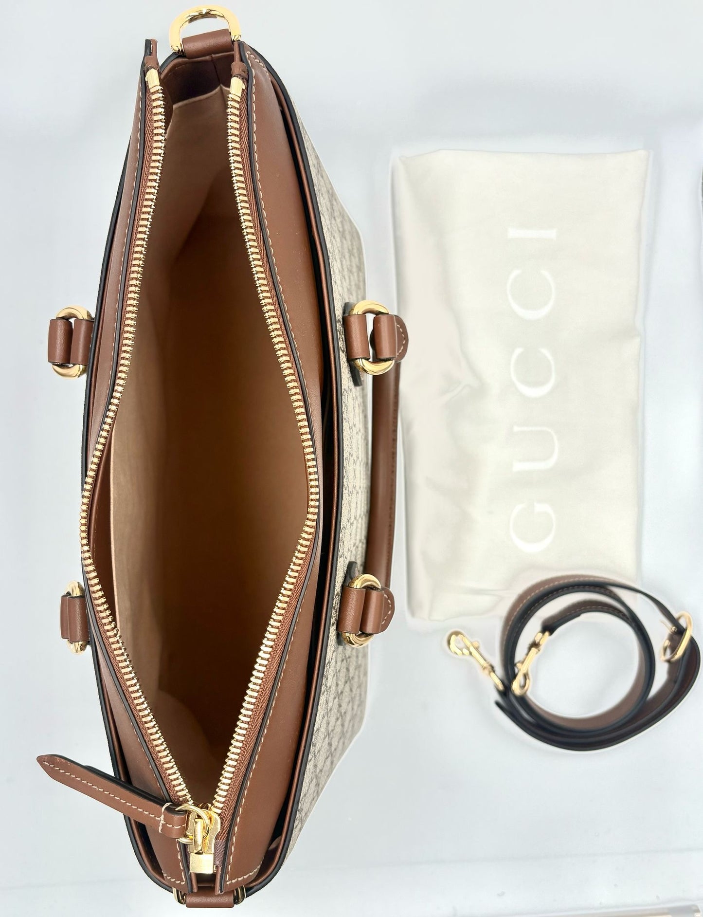 Borsa Gucci GG Supreme Zip Tote