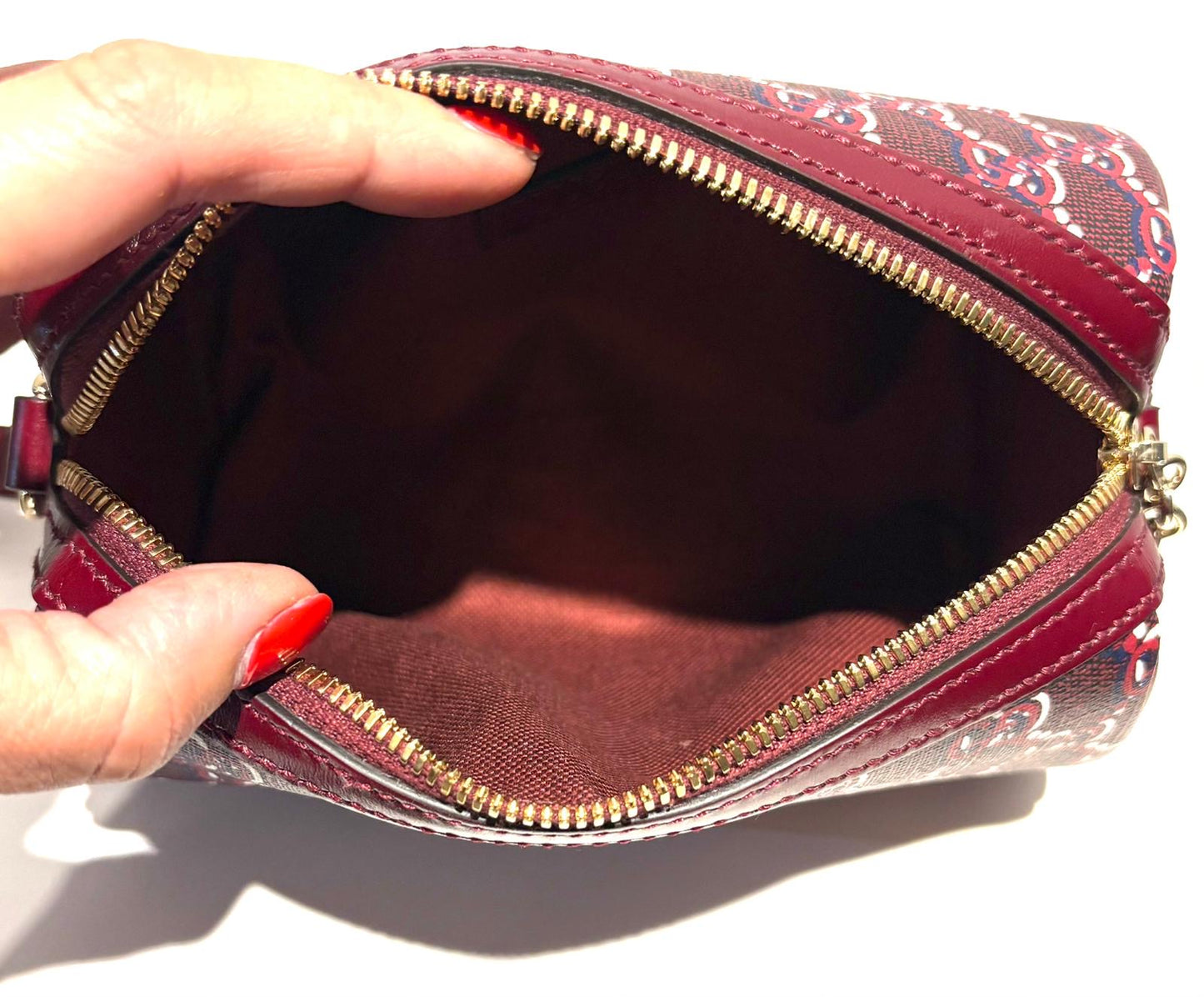 Borsa Gucci Shadow GG Supreme Cilindro