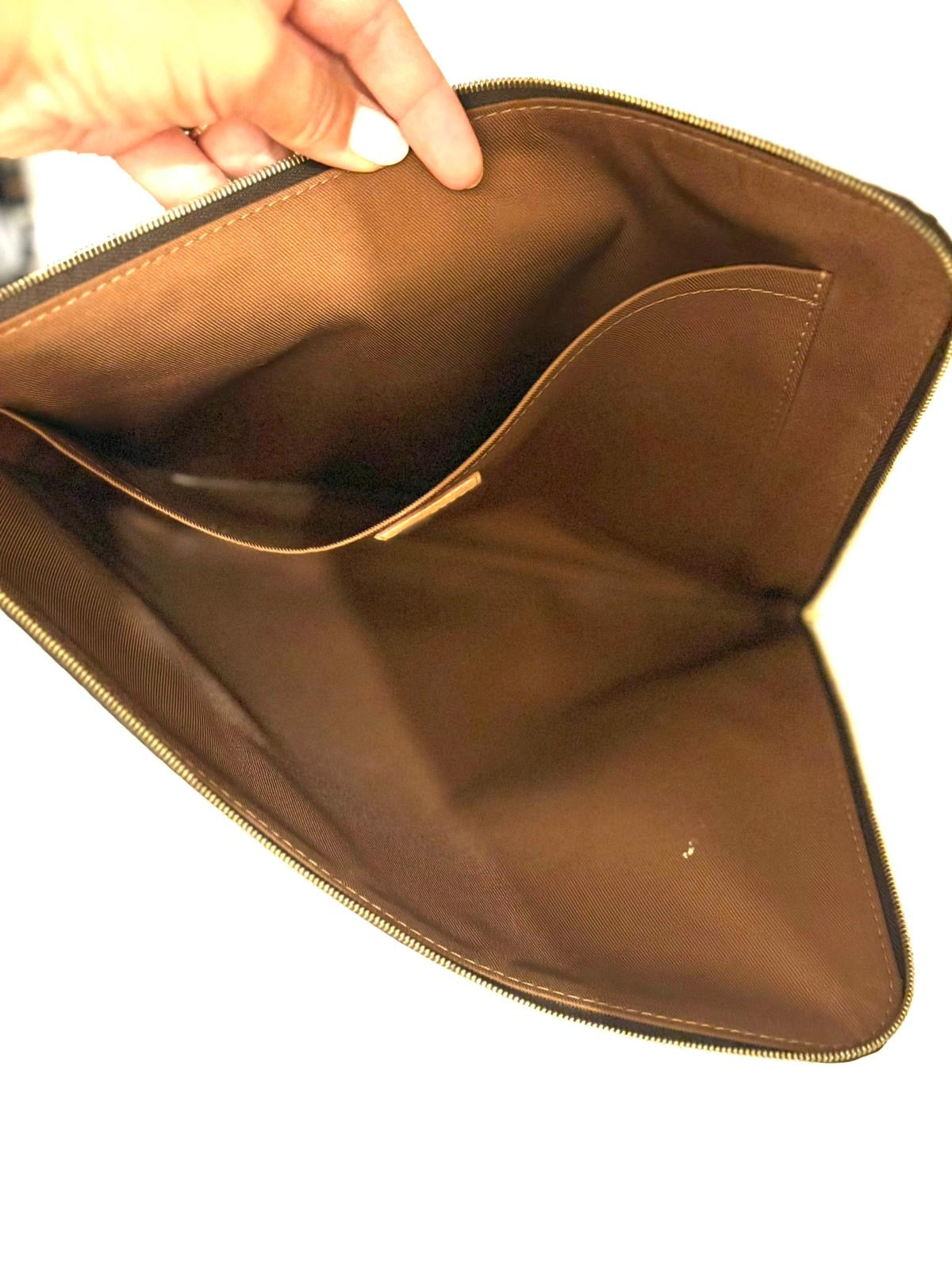 Pochette Louis Vuitton Monogram