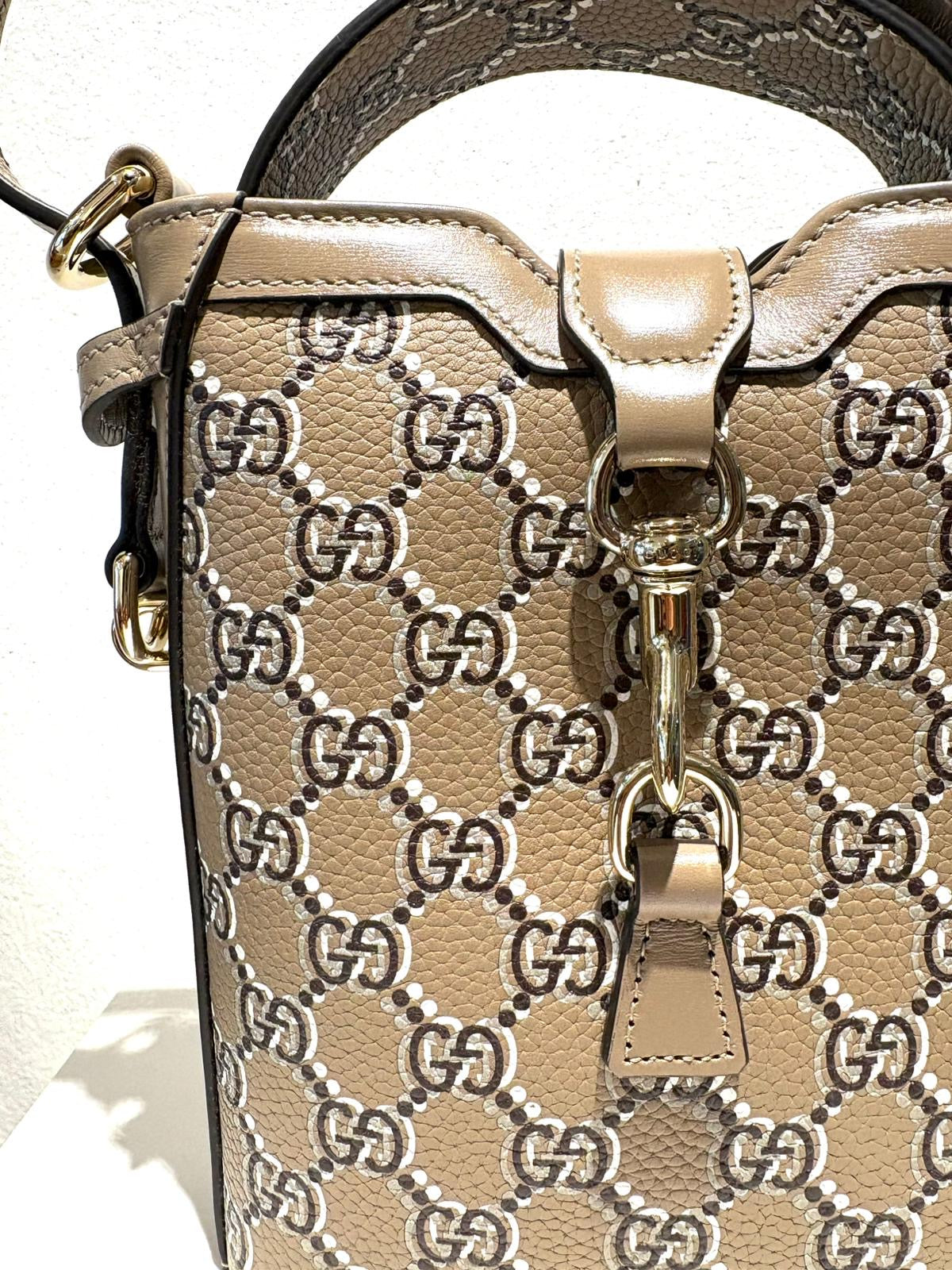 Borsa Gucci Shadow GG Mini Bucket