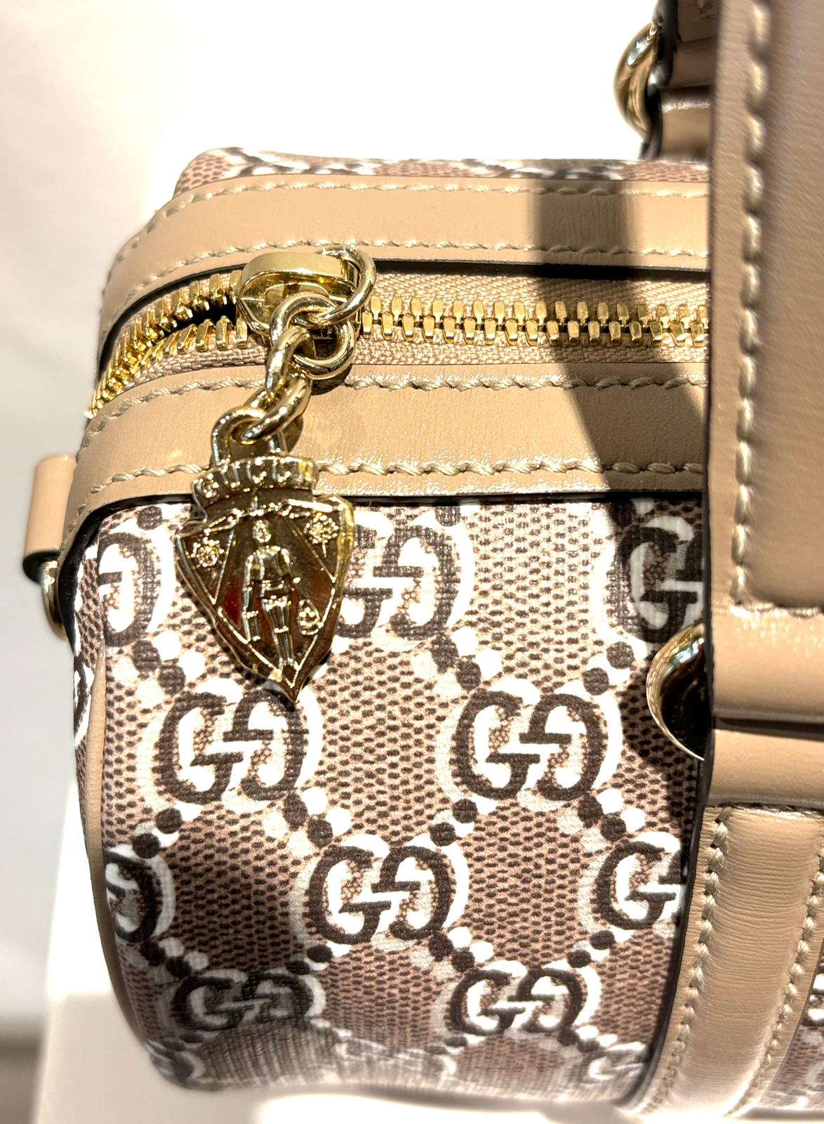 Borsa Gucci Shadow GG Supreme Cilindro