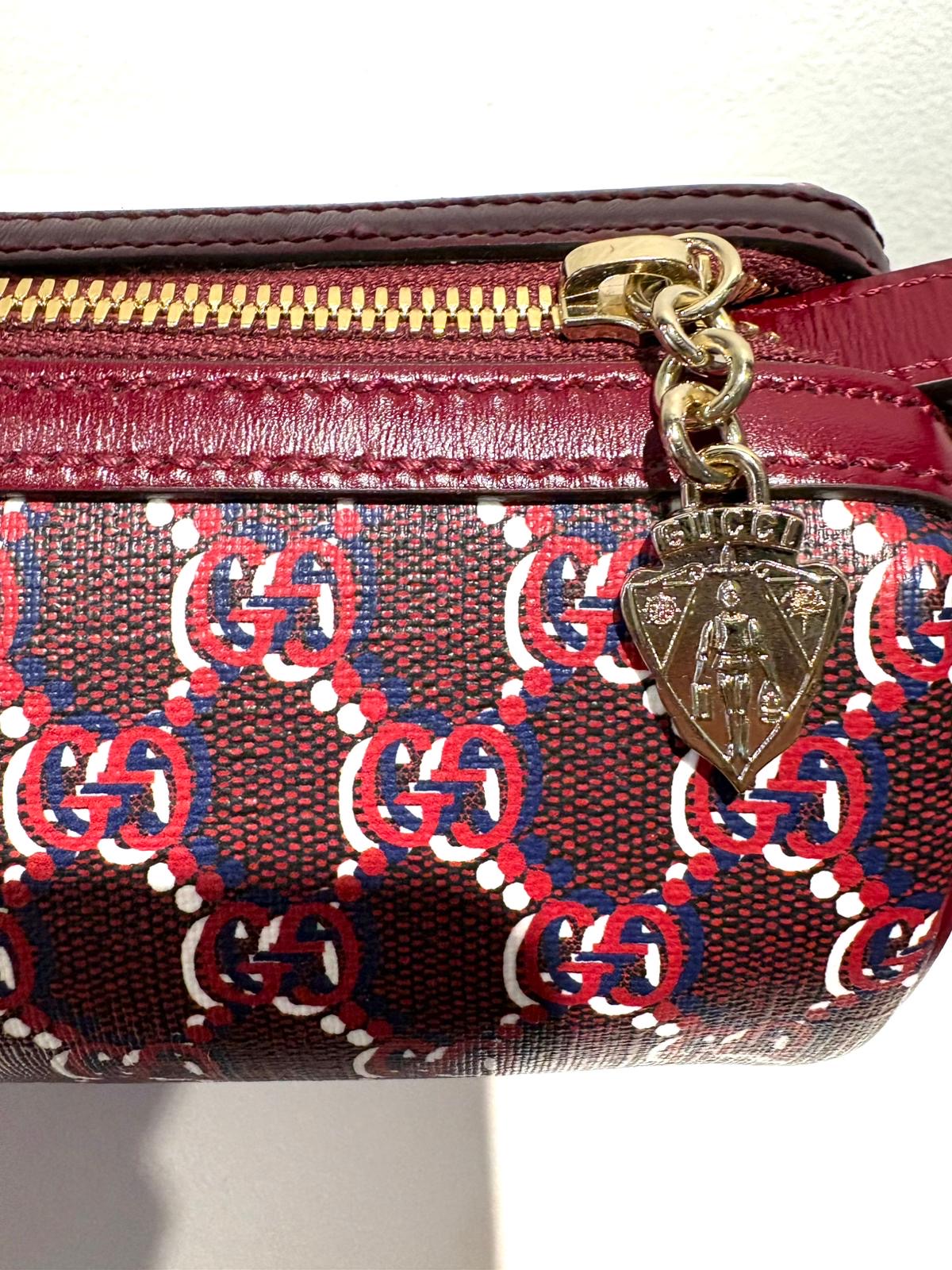 Borsa Gucci Shadow GG Supreme Cilindro