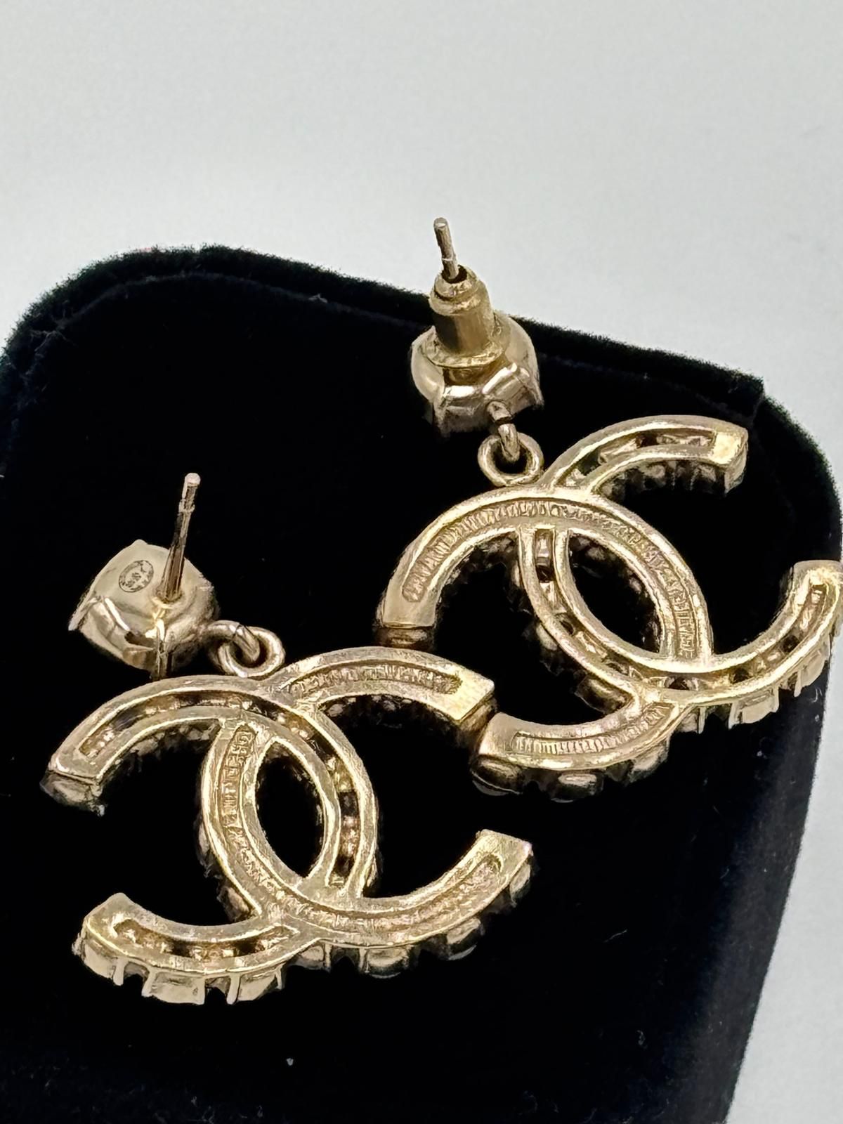 Orecchini Chanel CC Perline