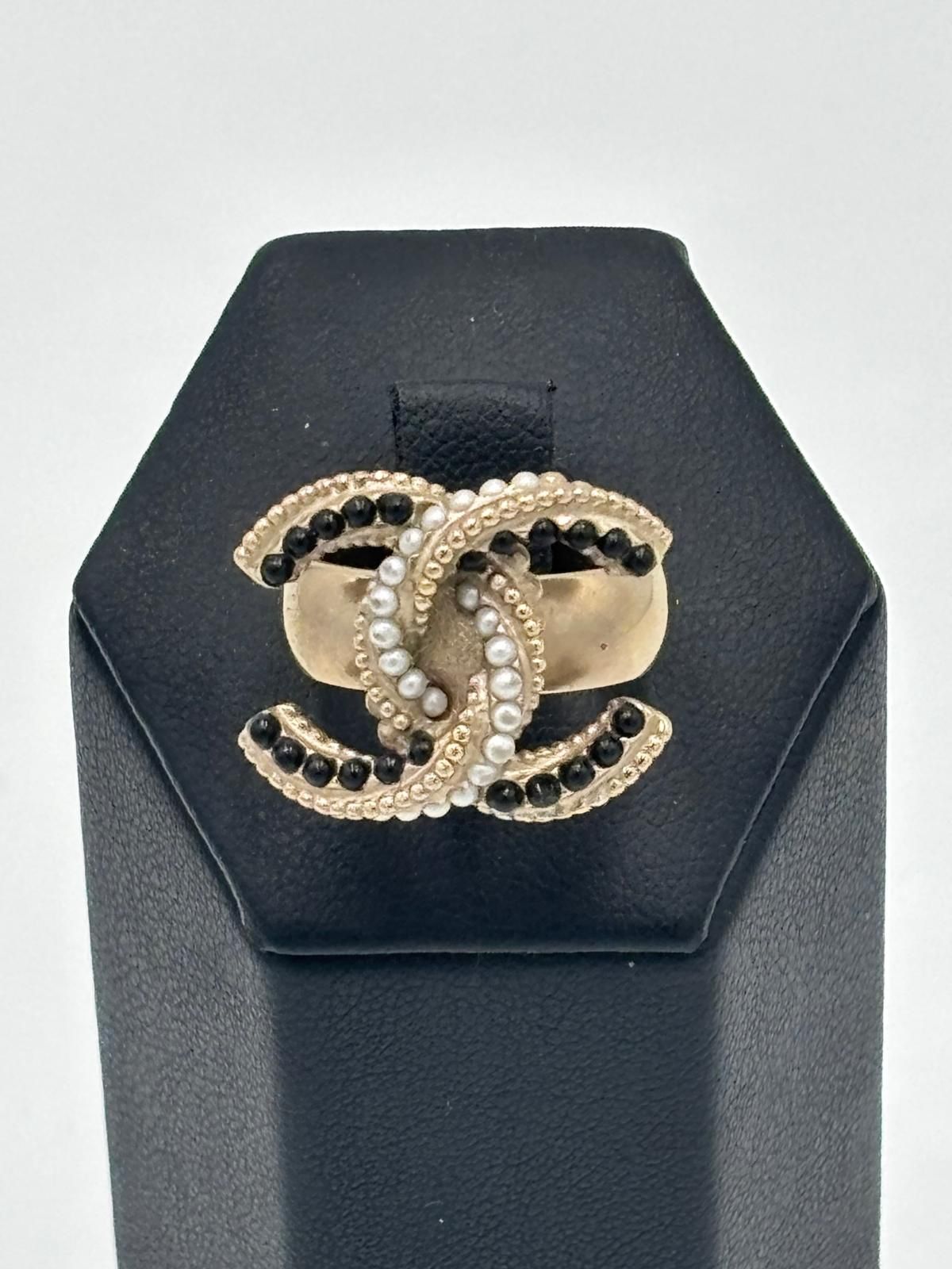 Anello Chanel CC Perline