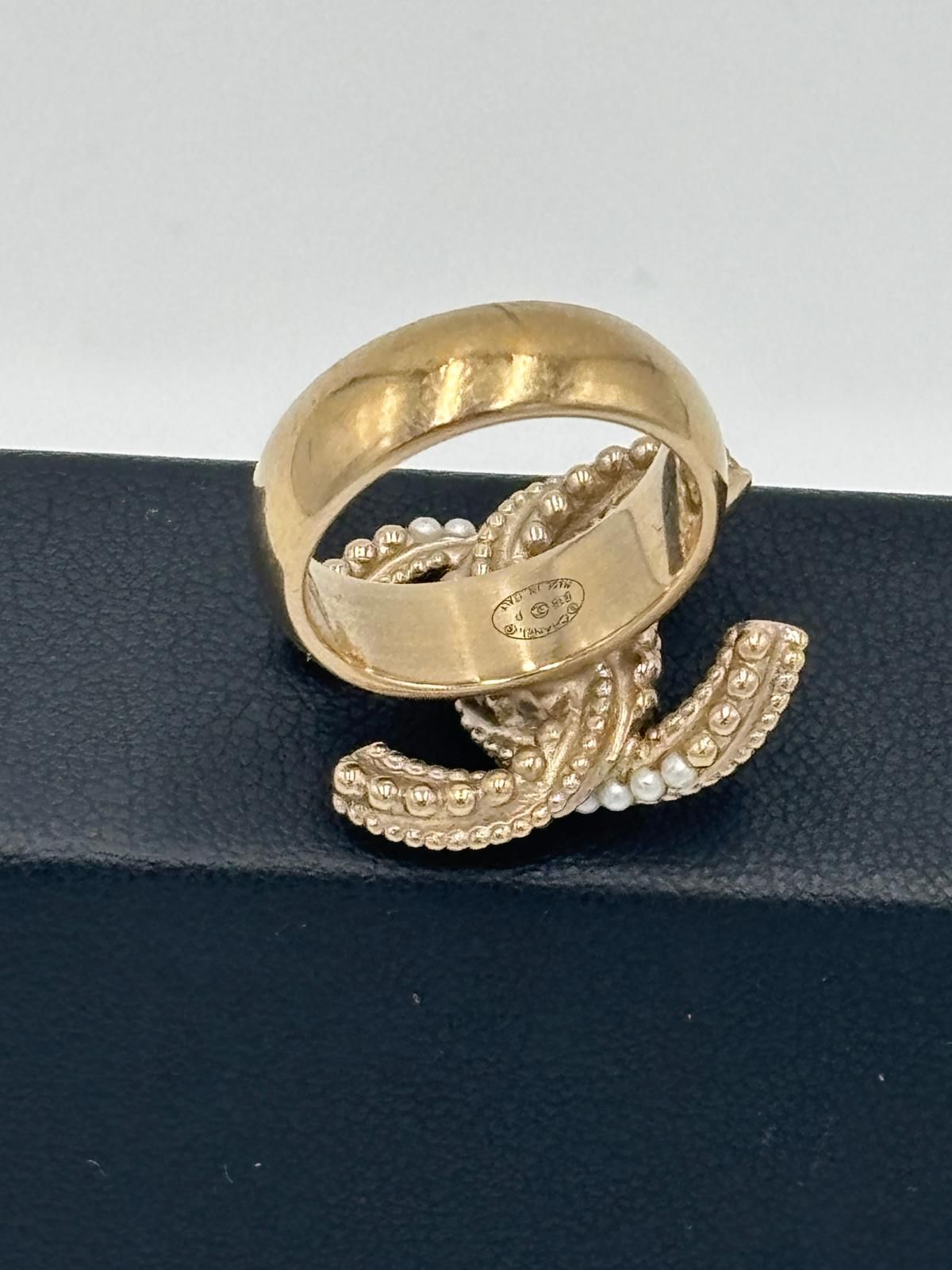 Anello Chanel CC Perline