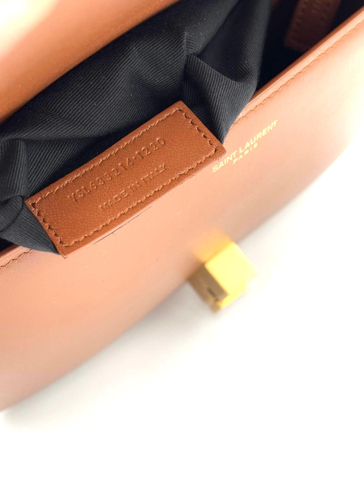 Borsa Saint Laurent Carrè MM